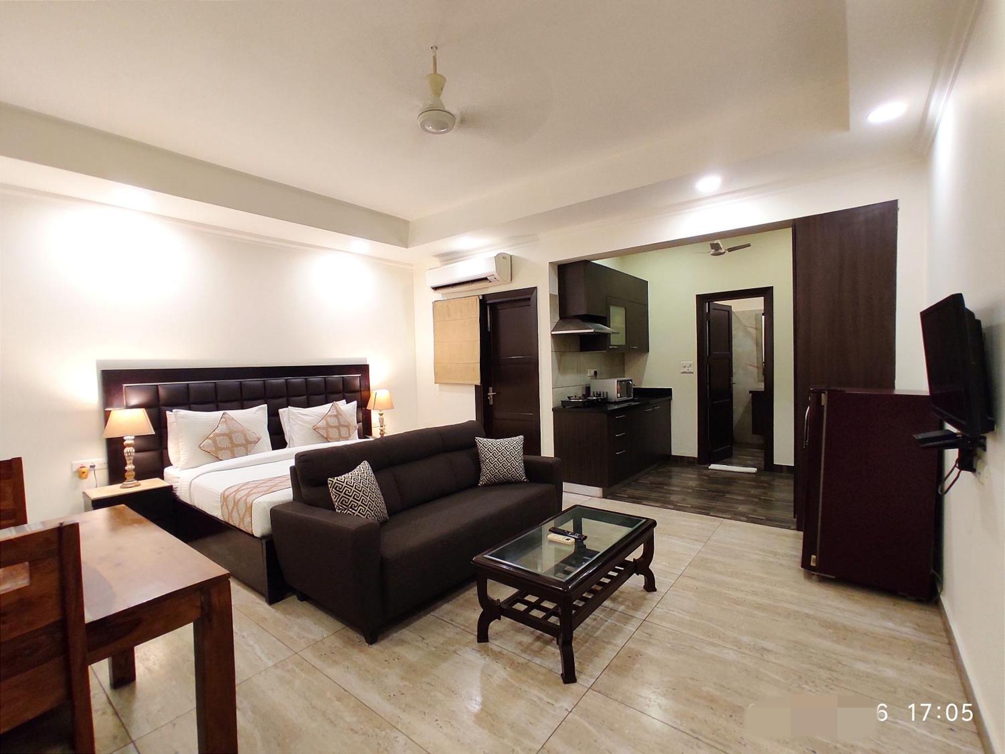 When In Gurgaon - Artemis Hospital 1 Min Walk, Fortis & Medanta 4 Mins Drive Exterior foto