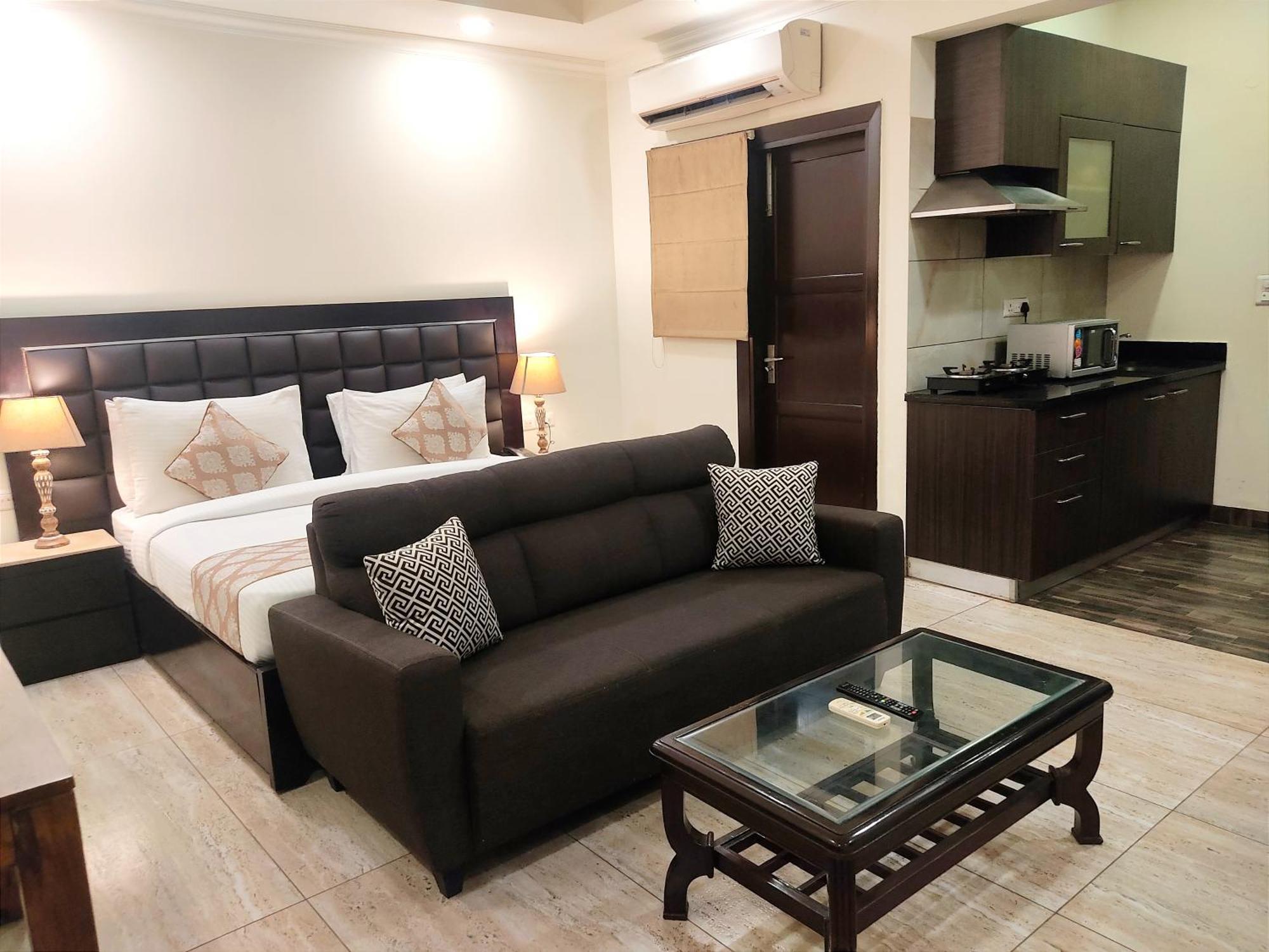 When In Gurgaon - Artemis Hospital 1 Min Walk, Fortis & Medanta 4 Mins Drive Exterior foto