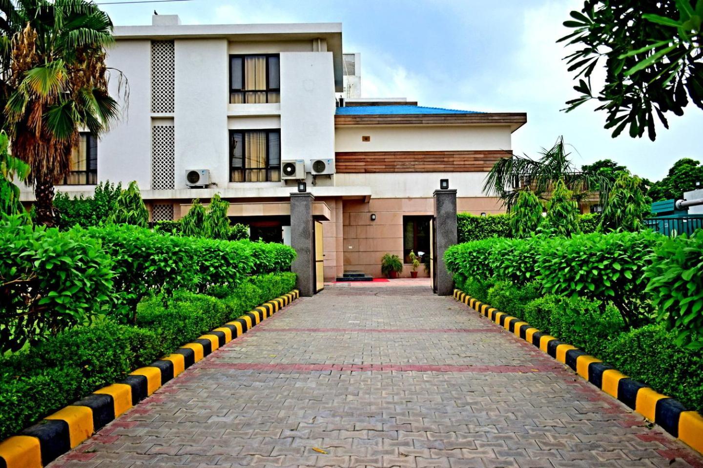 When In Gurgaon - Artemis Hospital 1 Min Walk, Fortis & Medanta 4 Mins Drive Exterior foto