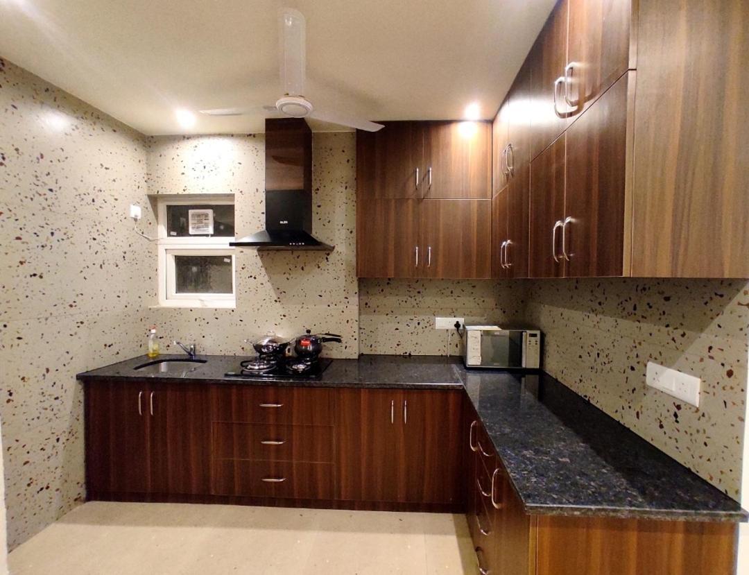 When In Gurgaon - Artemis Hospital 1 Min Walk, Fortis & Medanta 4 Mins Drive Exterior foto